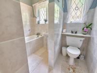 Bathroom 1 of property in Kingsburgh