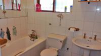 Bathroom 1 - 5 square meters of property in Goodwood