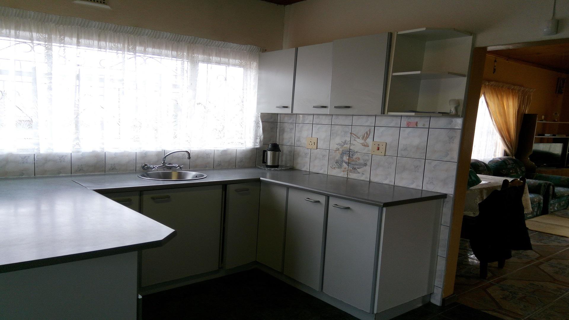 Kitchen of property in Estcourt