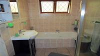 Main Bathroom - 9 square meters of property in Glenmore (KZN)