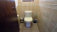 Main Bathroom - 9 square meters of property in Glenmore (KZN)