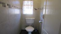 Bathroom 1 - 7 square meters of property in Casseldale