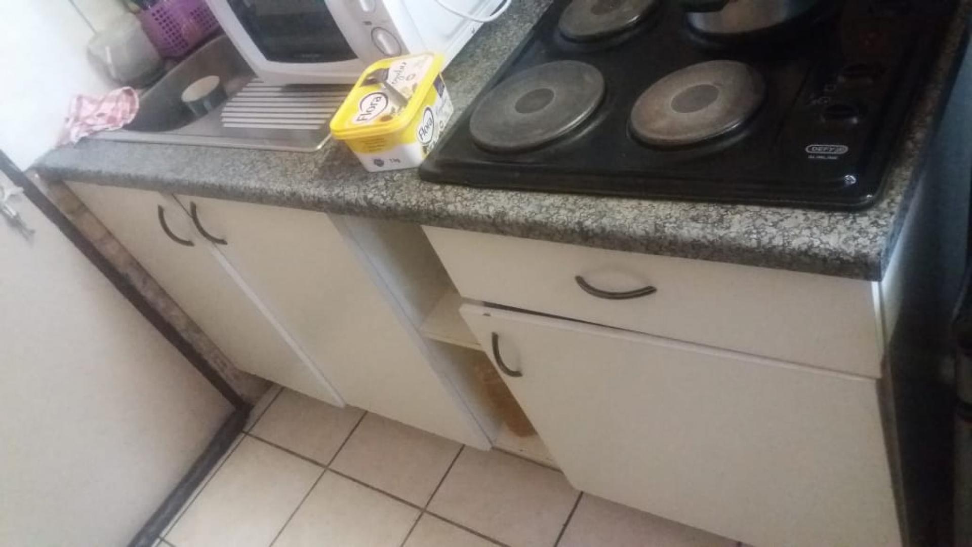 Kitchen - 3 square meters of property in Troyeville