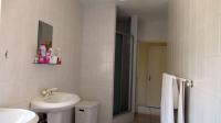 Bathroom 2 - 14 square meters of property in Midrand