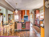 Kitchen of property in Glenmarais (Glen Marais)