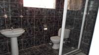 Bathroom 2 - 11 square meters of property in Florida