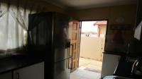 Kitchen - 9 square meters of property in Roodekop