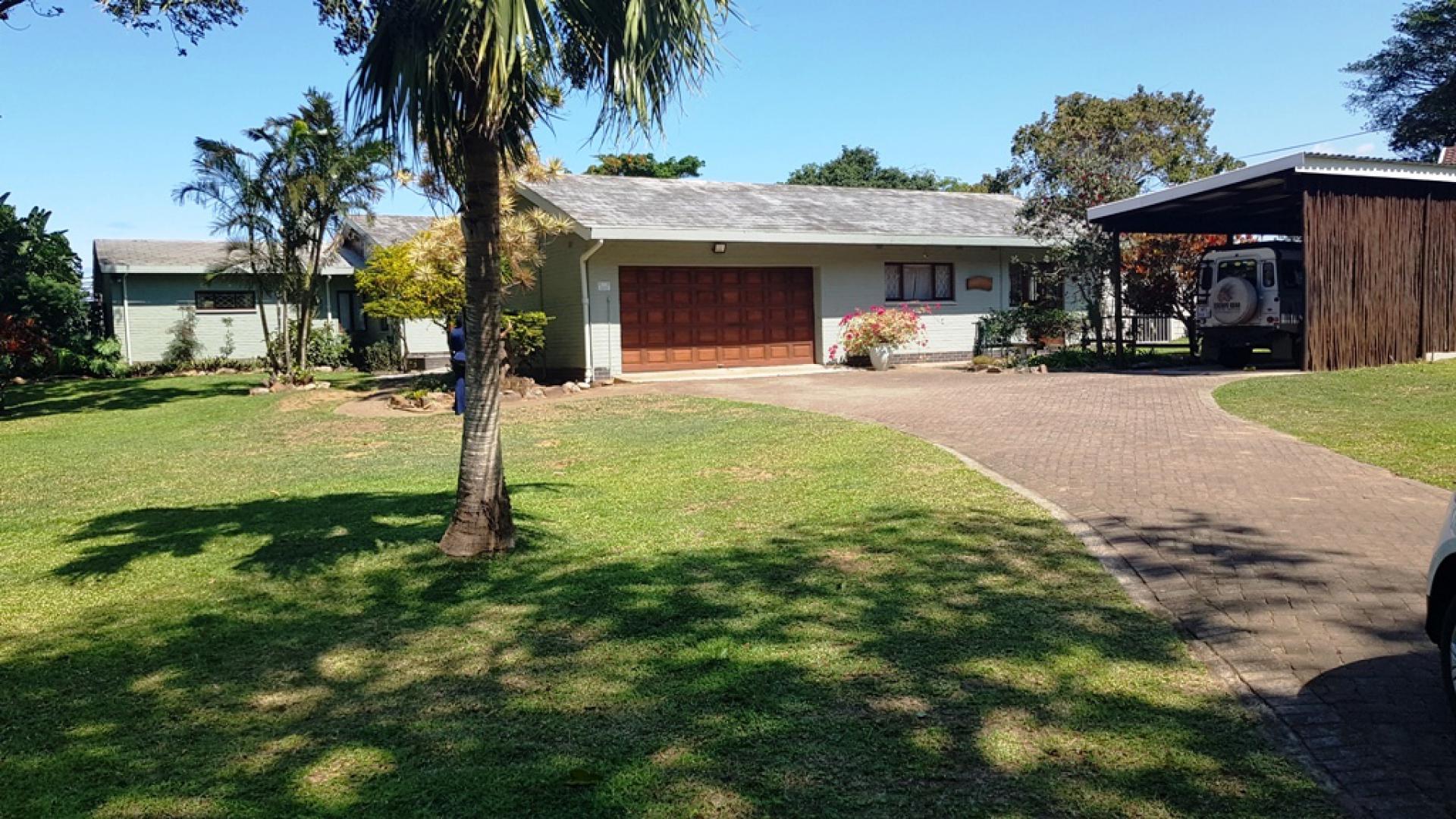 4 Bedroom House for Sale For Sale in Umtentweni MR333082