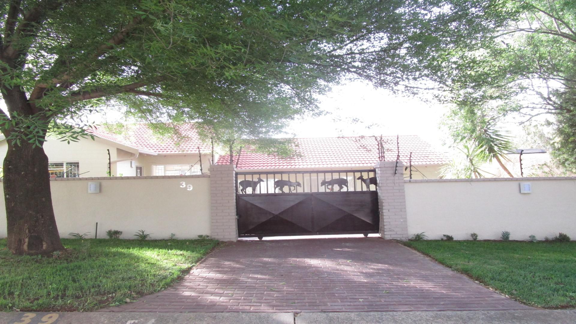 Front View of property in Randpark