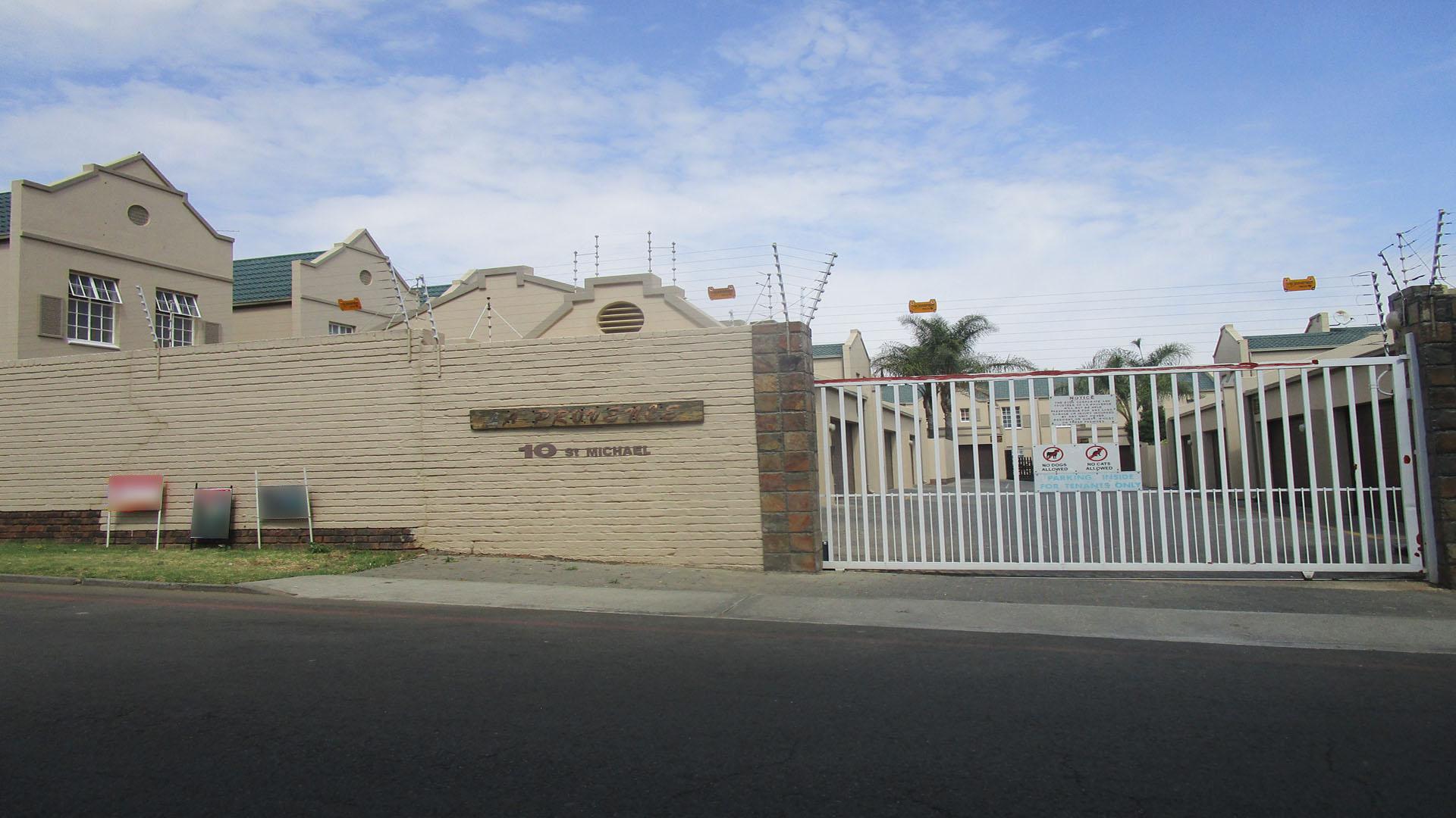 Front View of property in New Redruth