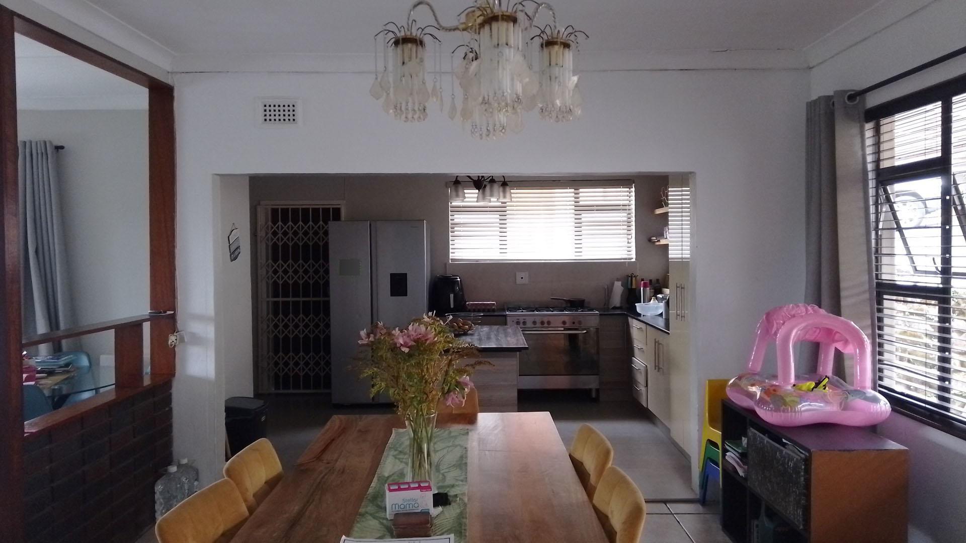 Dining Room - 21 square meters of property in Berea West 