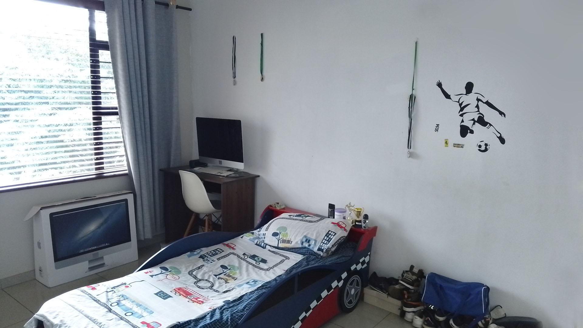 Bed Room 2 - 17 square meters of property in Berea West 