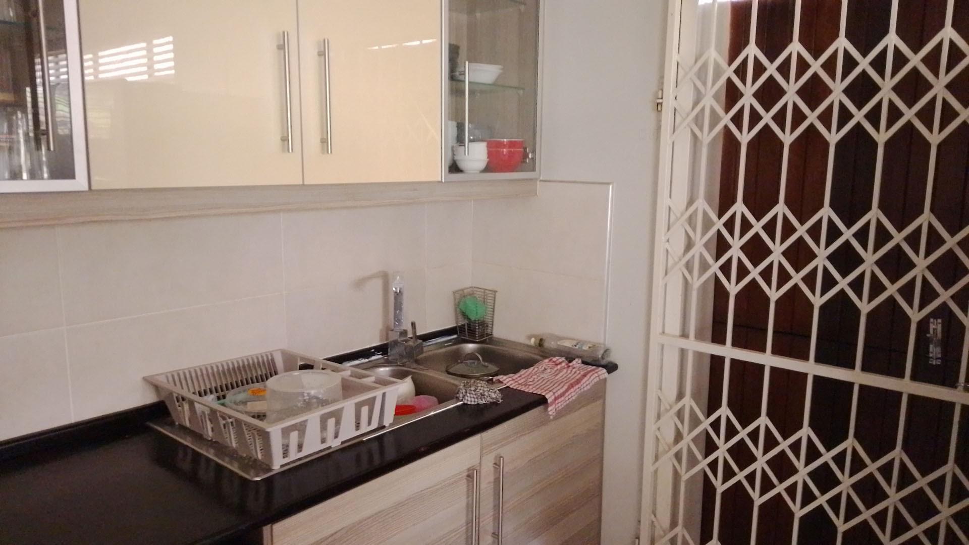Kitchen - 26 square meters of property in Berea West 