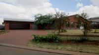 Front View of property in Raslouw