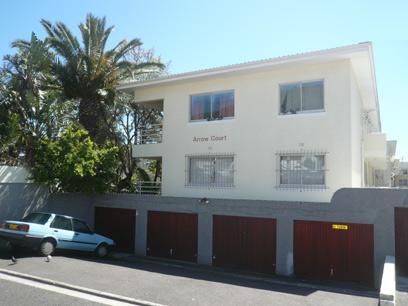 2 Bedroom Apartment for Sale For Sale in Sea Point - Private Sale - MR33400