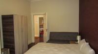Bed Room 5+ - 36 square meters of property in Bulwer (Dbn)