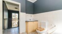 Bathroom 1 of property in Amorosa
