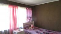 Bed Room 3 - 12 square meters of property in Brackendowns