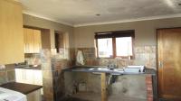 Scullery - 11 square meters of property in Brackendowns