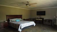 Main Bedroom - 30 square meters of property in Brackendowns