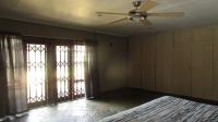 Main Bedroom - 30 square meters of property in Brackendowns