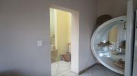Lounges - 22 square meters of property in Quellerina