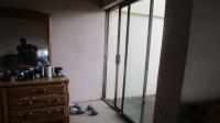 Bed Room 1 - 17 square meters of property in Quellerina