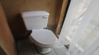Main Bathroom - 10 square meters of property in Quellerina