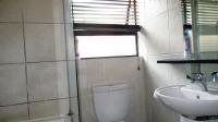 Bathroom 1 - 4 square meters of property in Noordhang