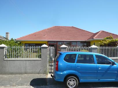 3 Bedroom House for Sale For Sale in Parow Central - Private Sale - MR33440