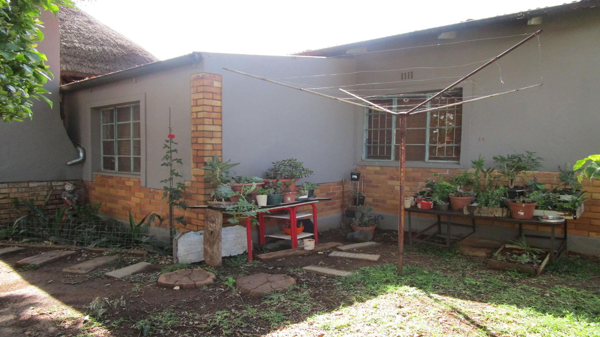 Front View of property in Rustenburg Oos-Einde