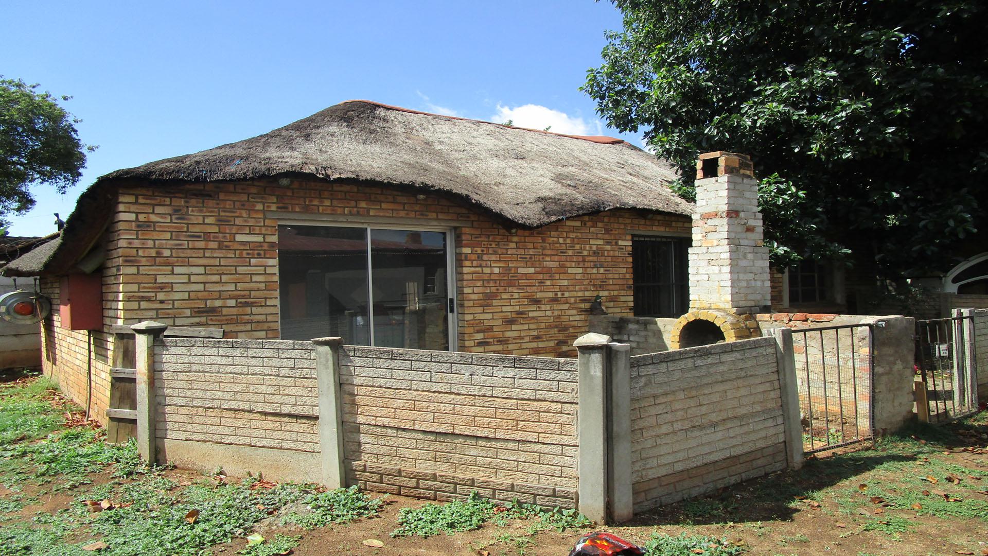 Backyard of property in Rustenburg Oos-Einde