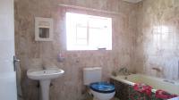 Bathroom 1 - 5 square meters of property in Waterval East