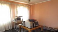 Lounges - 16 square meters of property in Ennerdale