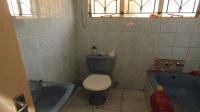 Bathroom 1 - 10 square meters of property in Ennerdale