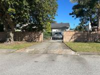 Front View of property in Lorraine