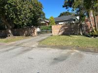 Front View of property in Lorraine