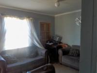 Lounges - 10 square meters of property in Savanna City