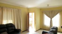 Lounges - 21 square meters of property in Tlhabane West