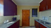 Kitchen - 9 square meters of property in Tlhabane West