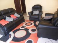 Lounges - 21 square meters of property in Tlhabane West