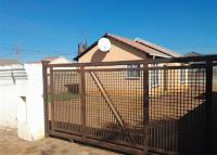 Front View of property in Protea Glen