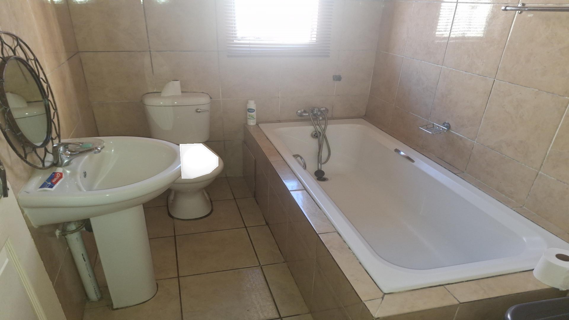 Bathroom 1 of property in Clayville