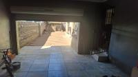 Garage of property in Clayville