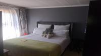 Bed Room 1 of property in Clayville