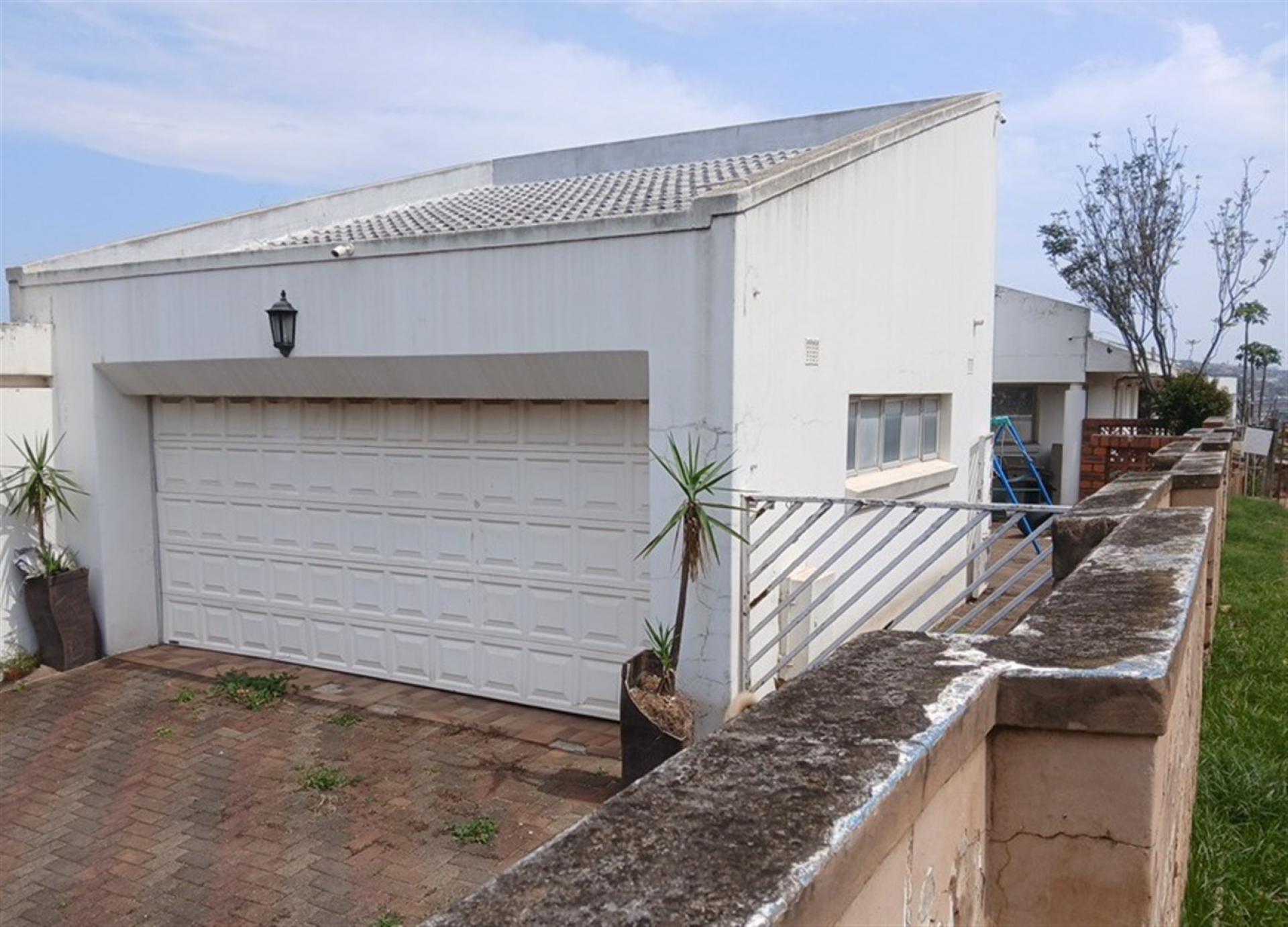 Front View of property in Newlands East