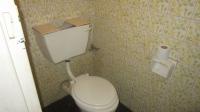 Guest Toilet - 5 square meters of property in Berton Park