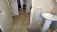 Main Bathroom - 5 square meters of property in Brackenham