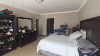 Main Bedroom - 31 square meters of property in The Orchards