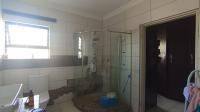 Main Bathroom - 10 square meters of property in The Orchards